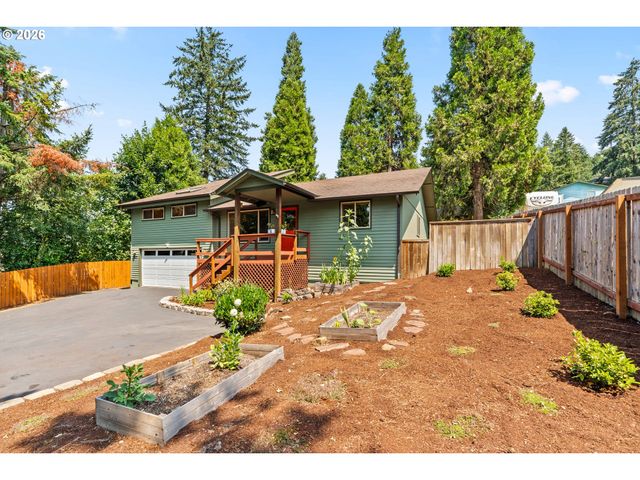 537 S 71ST St, Springfield, OR 97478