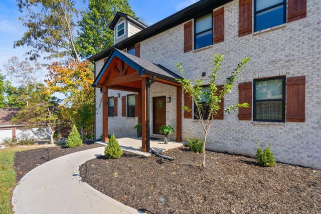 200 Avawam Drive, Richmond, KY 40475