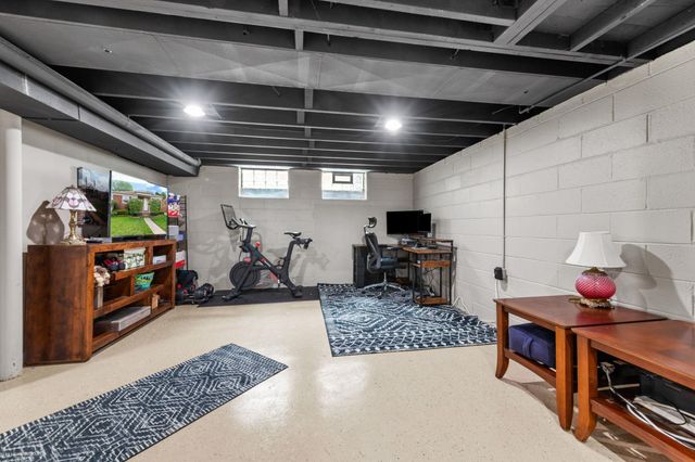22914 Lincoln Street, Saint Clair Shores, MI 48082