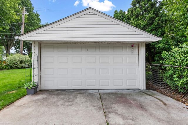 22914 Lincoln Street, Saint Clair Shores, MI 48082