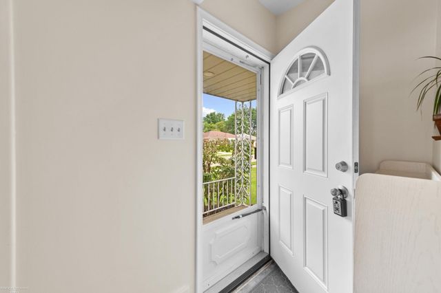 22914 Lincoln Street, Saint Clair Shores, MI 48082