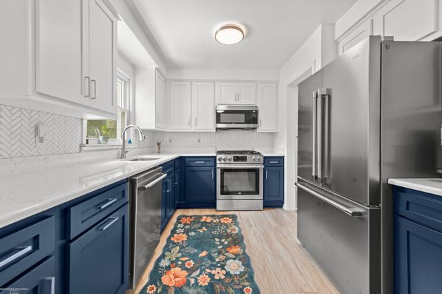 22914 Lincoln Street, Saint Clair Shores, MI 48082