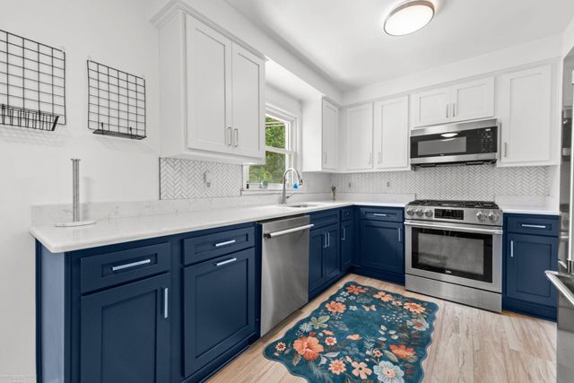 22914 Lincoln Street, Saint Clair Shores, MI 48082