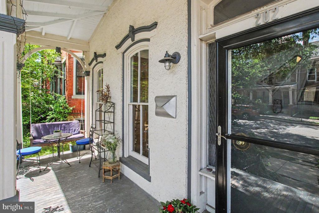 202 S MAIN ST, PHOENIXVILLE, PA 19460 — photo 4