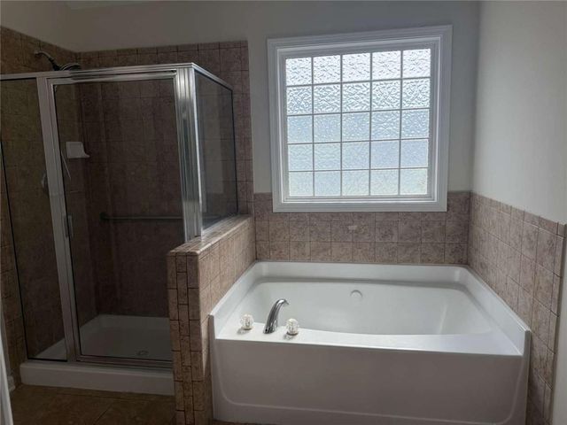 5275 Ashbury Manor Lane, Sugar Hill, GA 30518