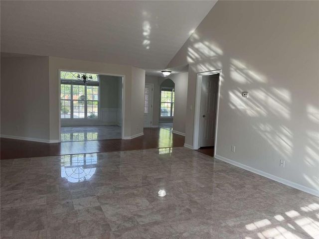 5275 Ashbury Manor Lane, Sugar Hill, GA 30518