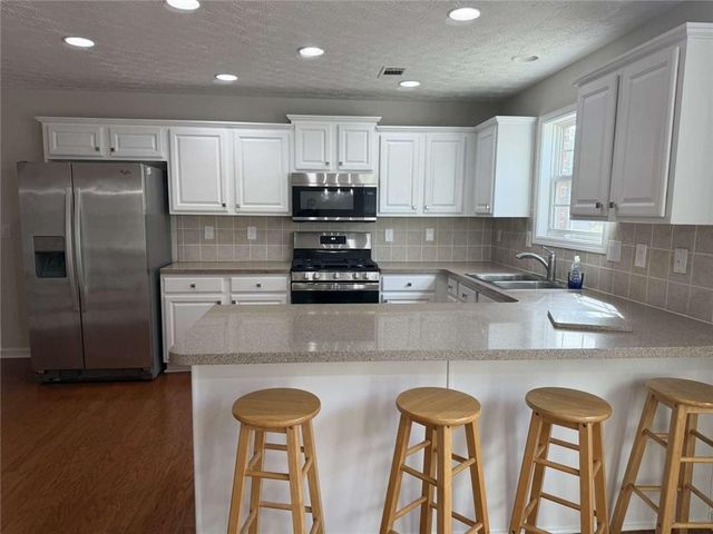 5275 Ashbury Manor Lane, Sugar Hill, GA 30518