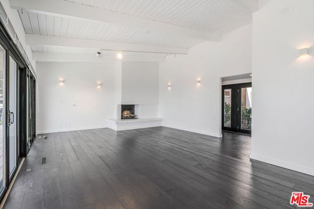 17921 VICINO Way, Pacific Palisades, CA 90272