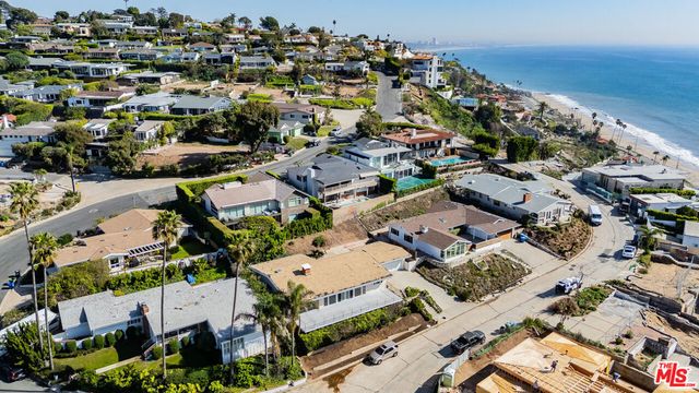 17921 VICINO Way, Pacific Palisades, CA 90272