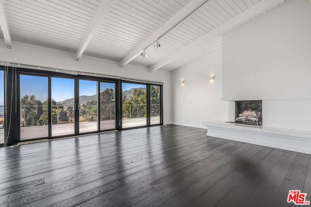 17921 VICINO Way, Pacific Palisades, CA 90272