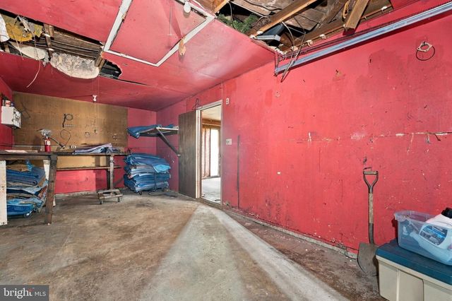 2 BARRINGTON LN, Willingboro, NJ 08046