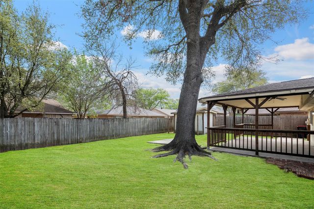 14154 Whispering Palms Drive, Houston, TX 77066