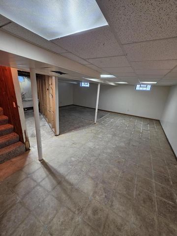 5632 S Melinda STREET, Milwaukee, WI 53221
