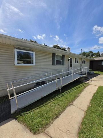 5632 S Melinda STREET, Milwaukee, WI 53221
