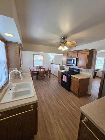 5632 S Melinda STREET, Milwaukee, WI 53221