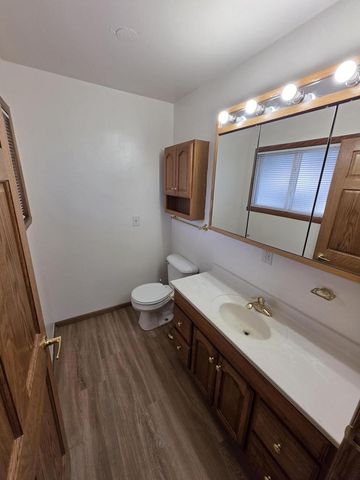 5632 S Melinda STREET, Milwaukee, WI 53221
