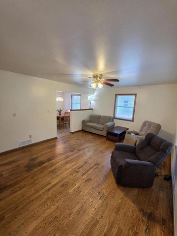 5632 S Melinda STREET, Milwaukee, WI 53221