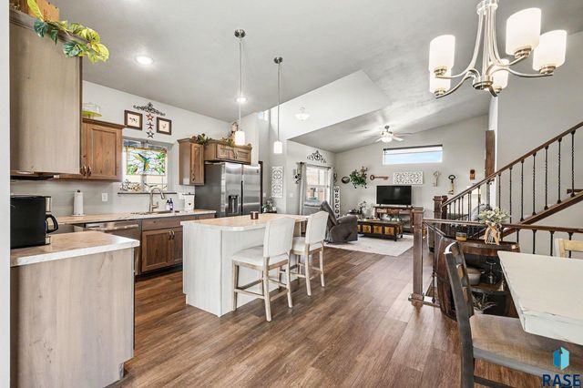 6800 E Smyrna Cir Circle, Sioux Falls, SD 57110