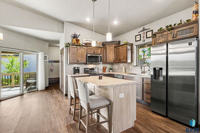 6800 E Smyrna Cir Circle, Sioux Falls, SD 57110