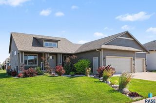 6800 E Smyrna Cir Circle, Sioux Falls, SD 57110