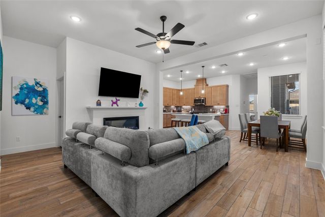 5218 Sage Hills Drive, Manvel, TX 77578
