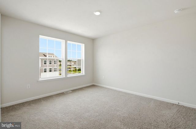 137 ESSEX DR, Sicklerville, NJ 08081