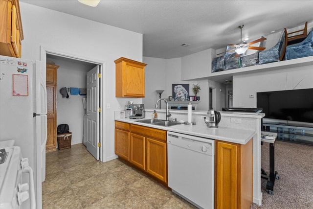 732 Stonebriar Trail, Redding, CA 96003