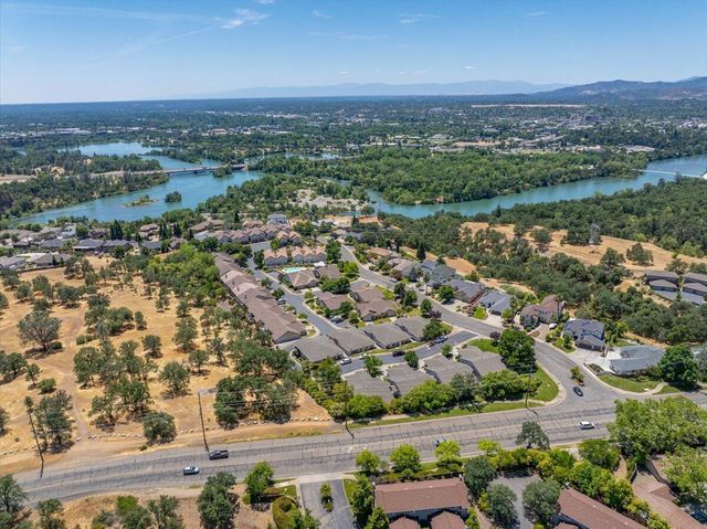 732 Stonebriar Trail, Redding, CA 96003