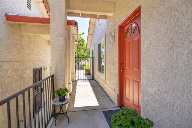 732 Stonebriar Trail, Redding, CA 96003