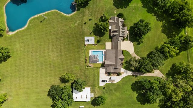 6410 Old Chocolate Bayou Road, Manvel, TX 77578