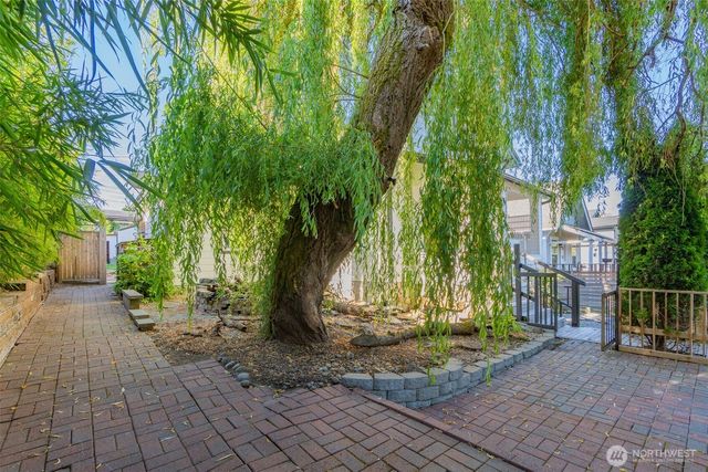 1836 E Fairbanks Street, Tacoma, WA 98404