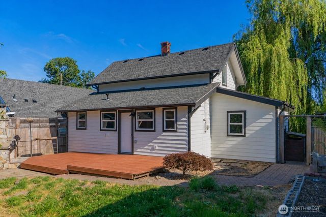 1836 E Fairbanks Street, Tacoma, WA 98404