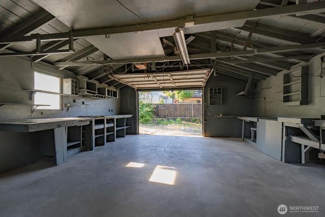 1836 E Fairbanks Street, Tacoma, WA 98404