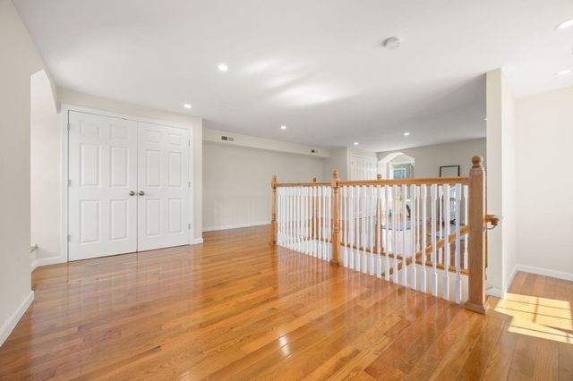89 Devir St, Malden, MA 02148