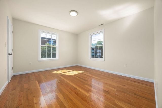 89 Devir St, Malden, MA 02148