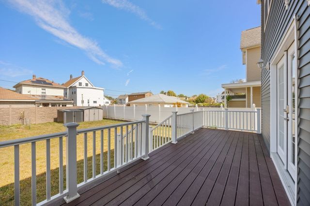 89 Devir St, Malden, MA 02148