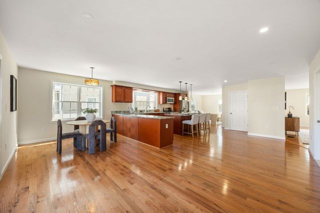89 Devir St, Malden, MA 02148