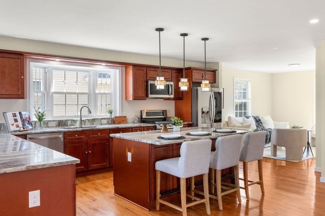 89 Devir St, Malden, MA 02148