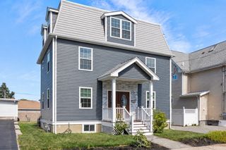 89 Devir St, Malden, MA 02148