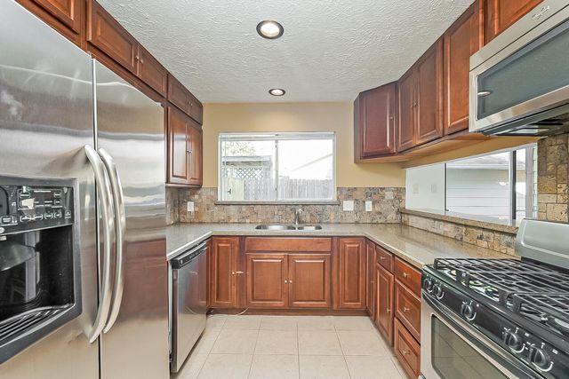 3430 Vandyke Drive, Spring, TX 77388