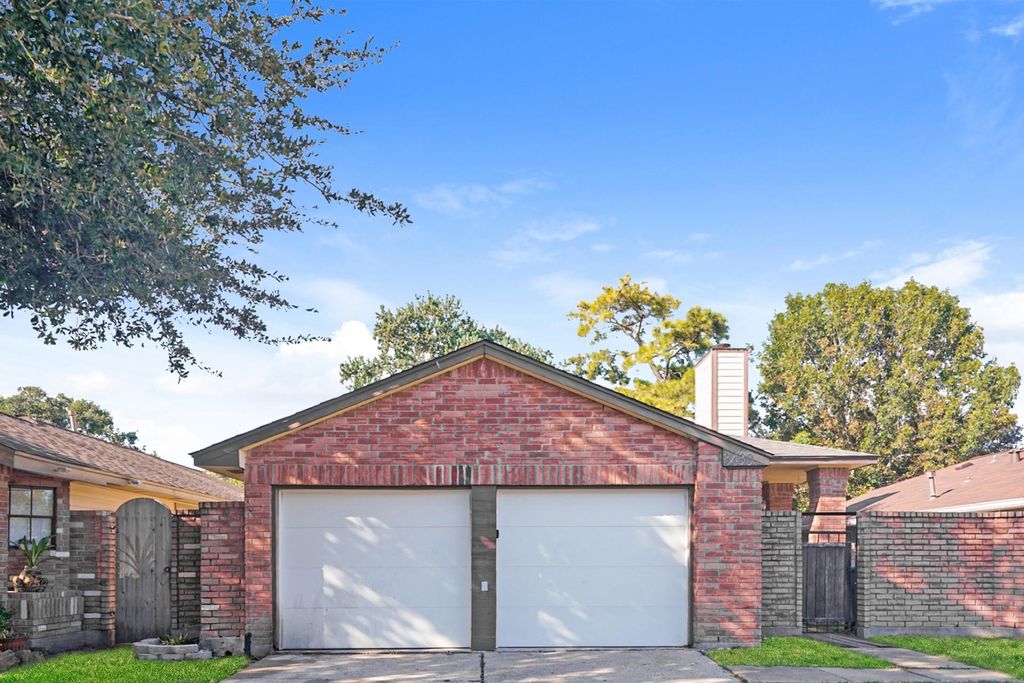 3430 Vandyke Drive, Spring, TX 77388