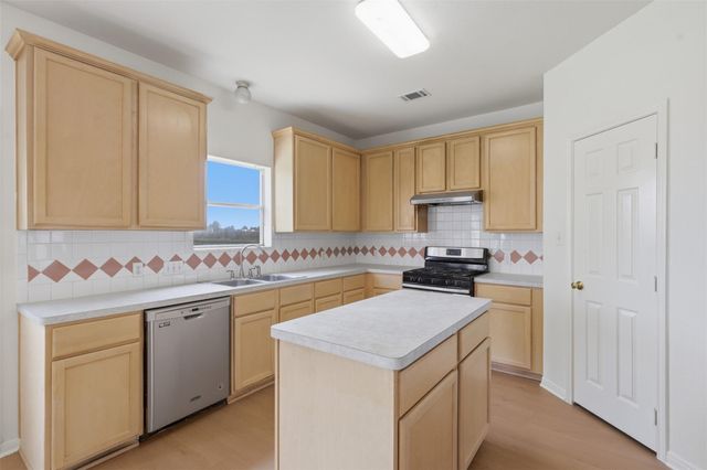 16622 Stoneside Drive, Houston, TX 77095