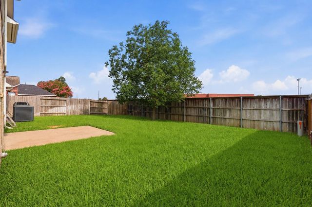 16622 Stoneside Drive, Houston, TX 77095
