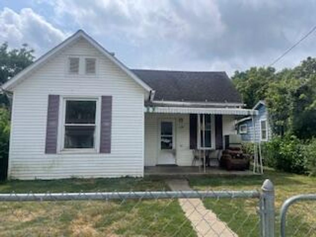 339 Walnut Street, Circleville, OH 43113
