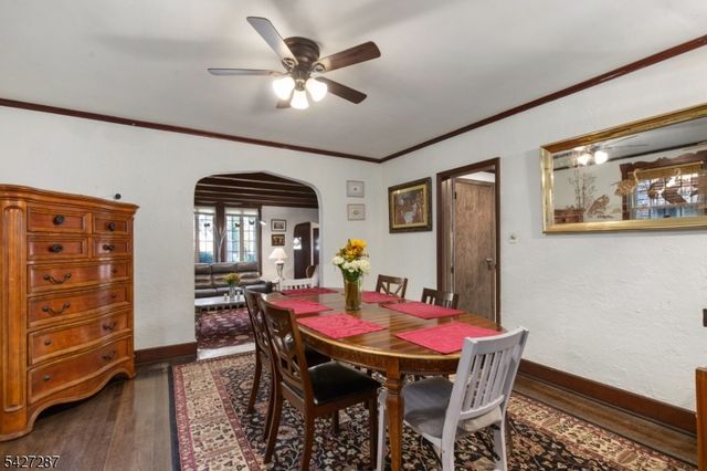 16 Summit Rd, Clifton City, NJ 07012