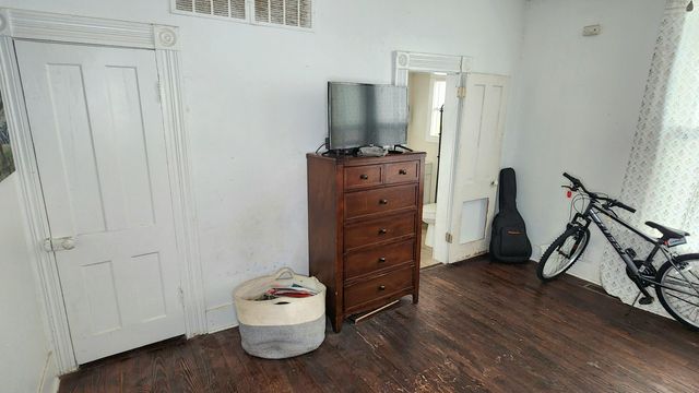 408 5th Street, Monett, MO 65708