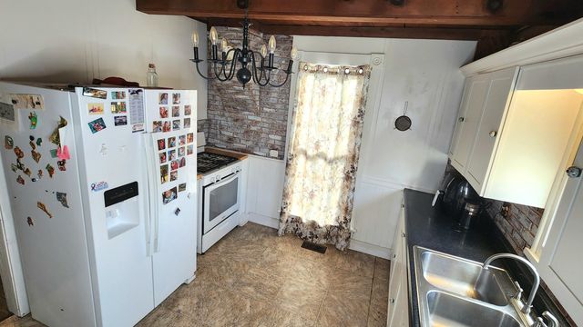 408 5th Street, Monett, MO 65708