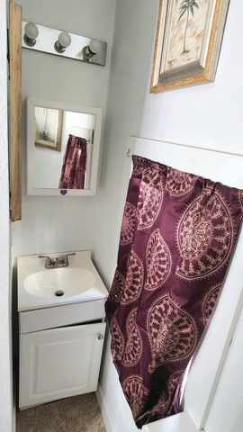 408 5th Street, Monett, MO 65708