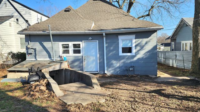 408 5th Street, Monett, MO 65708