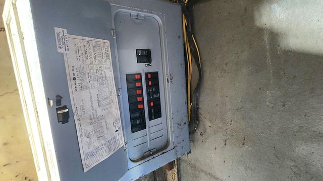 408 5th Street, Monett, MO 65708